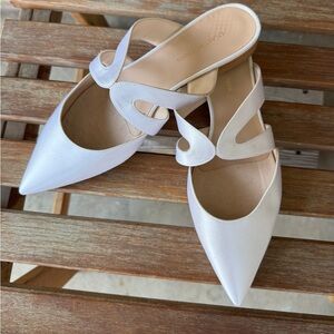 New Stuart Weitzman Mariposa Mule in size 7